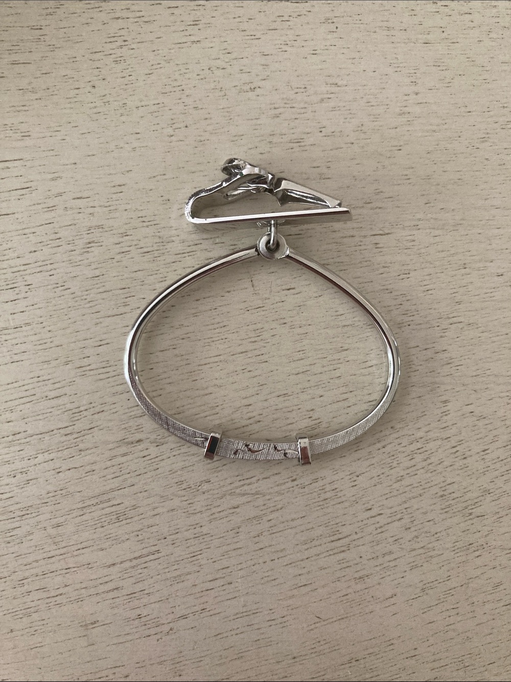 Adjustable Oval Tie Bar